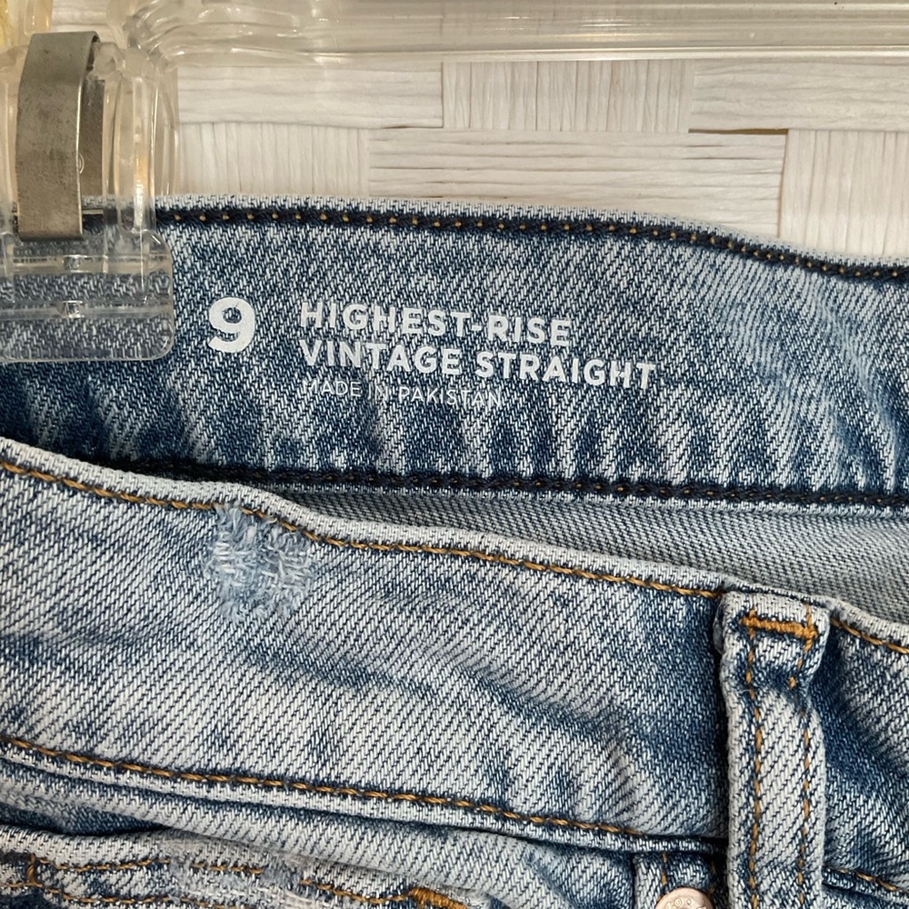 Arizona  Juniors size 9 Distressed Vintage Waist Blue Jeans - Picture 4 of 5